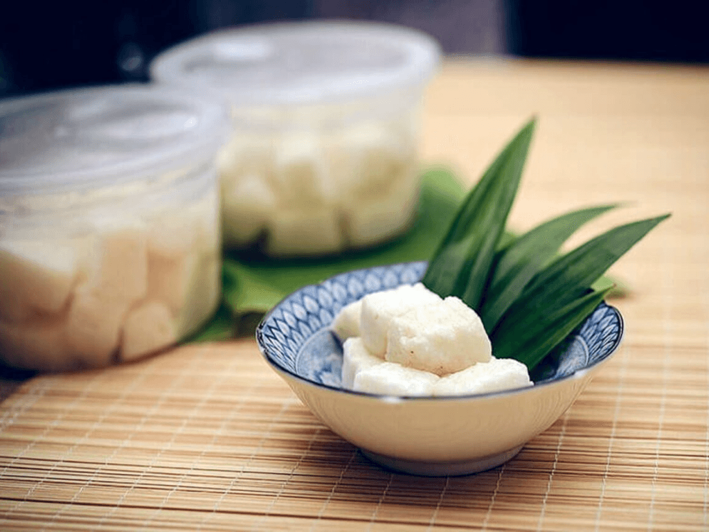 com-ruou-mon-ngon-truyen-thong-mang-vi-say-nong-cua-que-huong