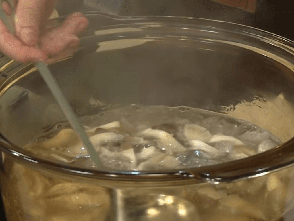 so-che-nau-nuoc-dung-chay-bi-quyet-tao-vi-ngot-tu-nhien