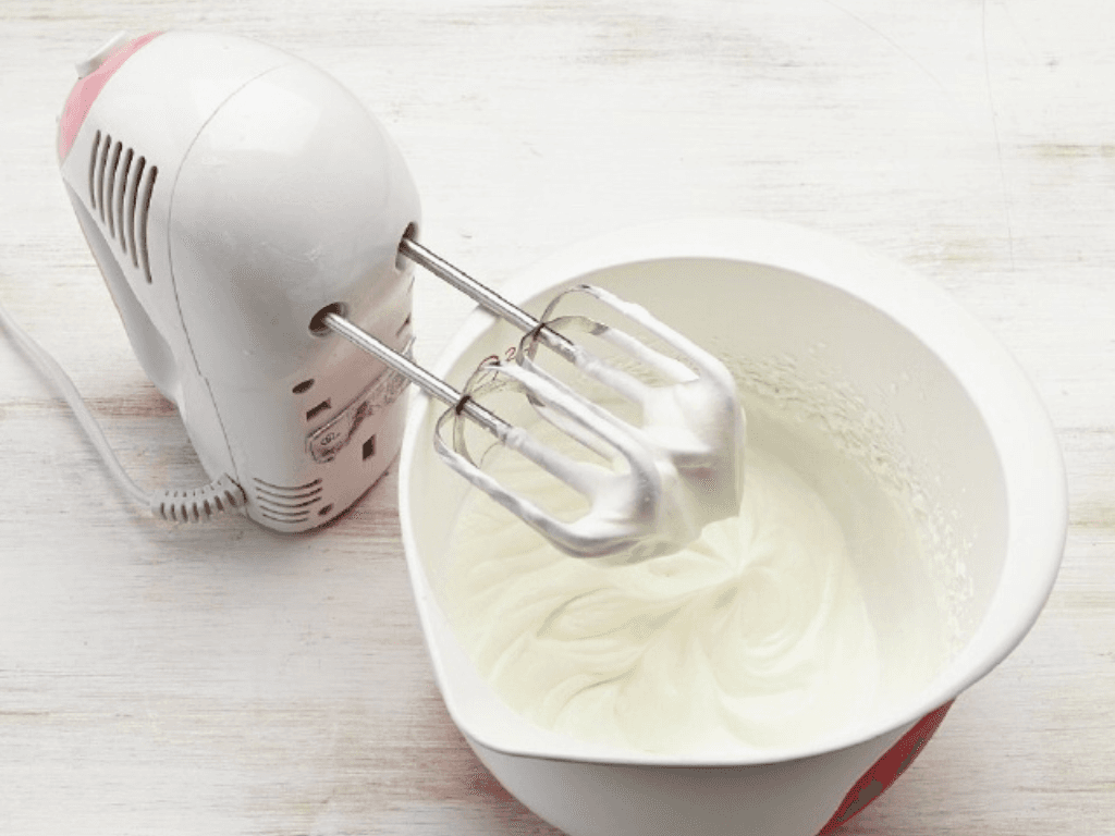 lam-nhan-kem-dau-tay-trai-tim-ngot-ngao-cua-mon-banh