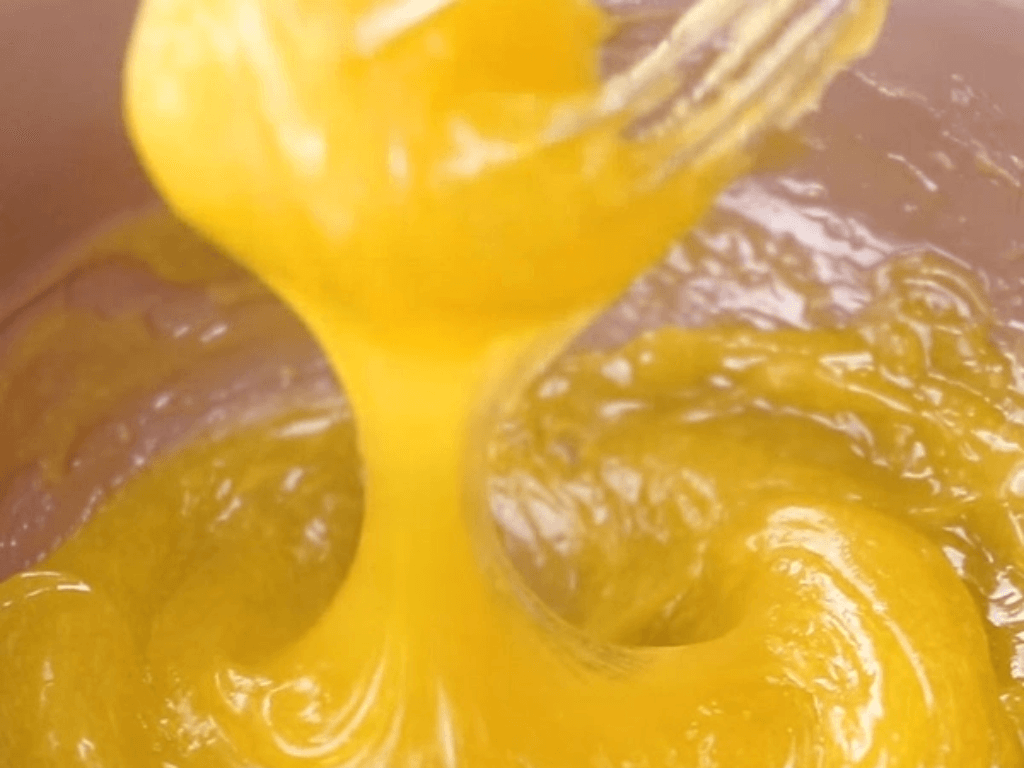 lam-sot-bo-trung-vang-ong-diem-nhan-dat-gia-cua-mon-an