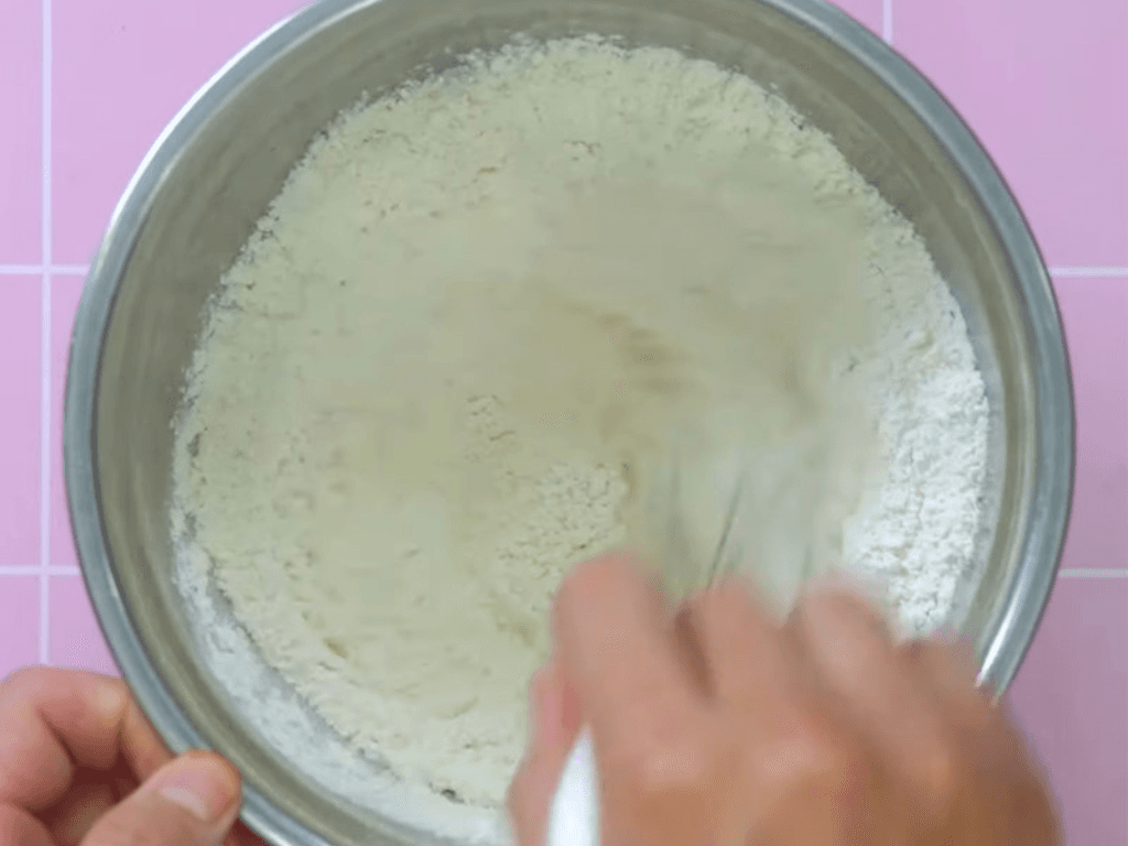 tron-bot-buoc-quyet-dinh-quay-co-phong-gion-hay-xep-lep