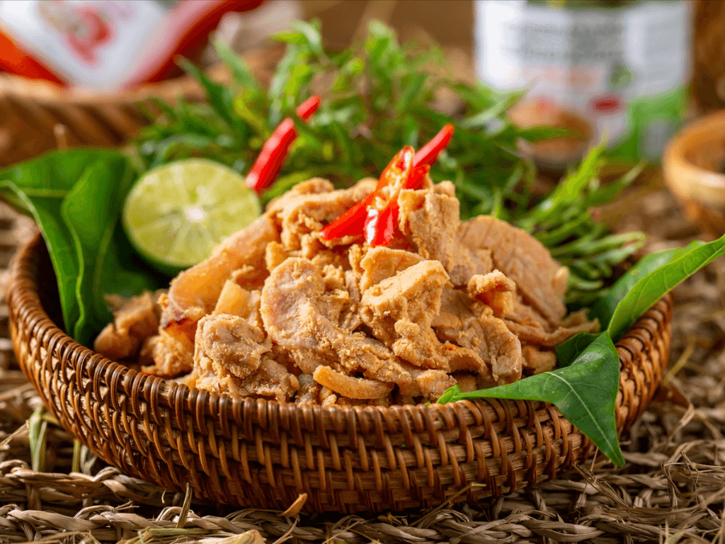 thit-chua-phu-tho-mon-an-goi-ca-tinh-hoa-mien-trung-du