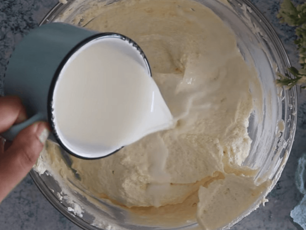 lam-cot-banh-bong-mem-linh-hon-cua-chiec-lamington-chuan-vi