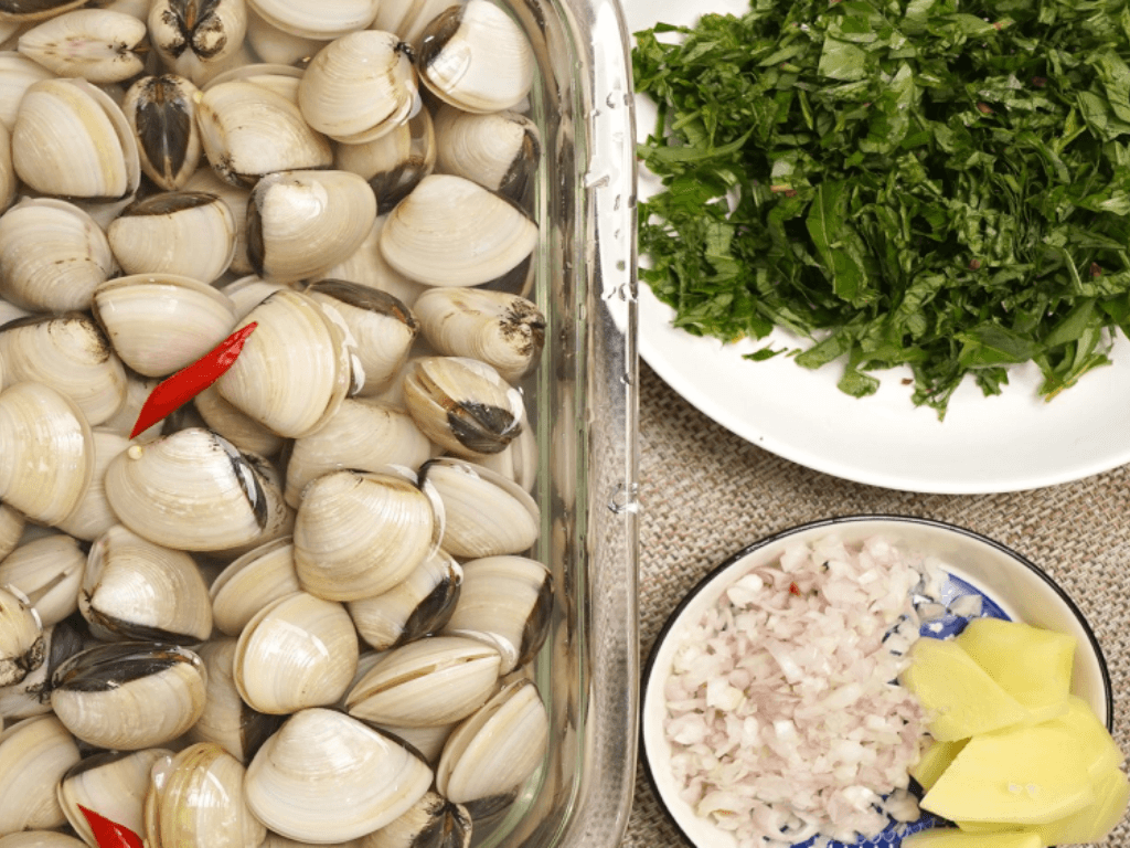 chuan-bi-nguyen-lieu-gon-nhe-san-trong-bep-van-du-dinh-cao