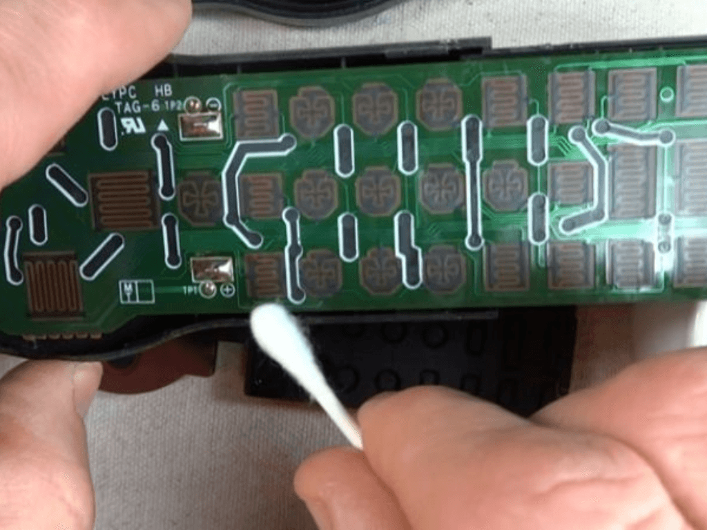 sua-dieu-khien-liet-chi-trong-1-phut-cac-meo-than-toc