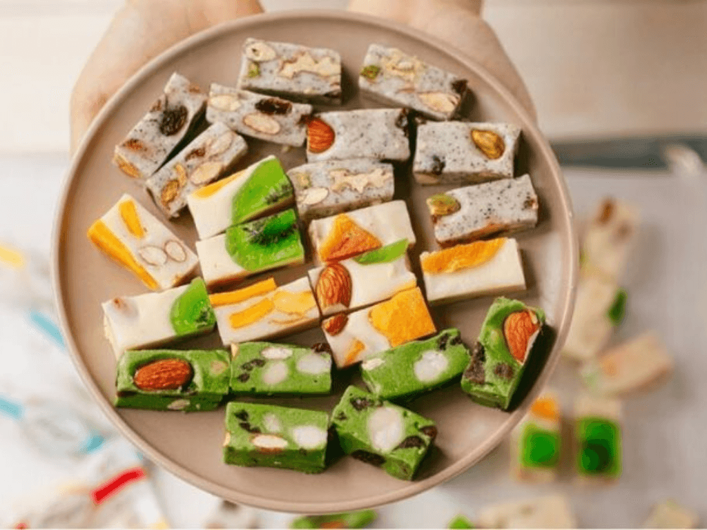 keo-nougat-mon-qua-tet-ngot-lanh-nhung-khong-lo-tang-can