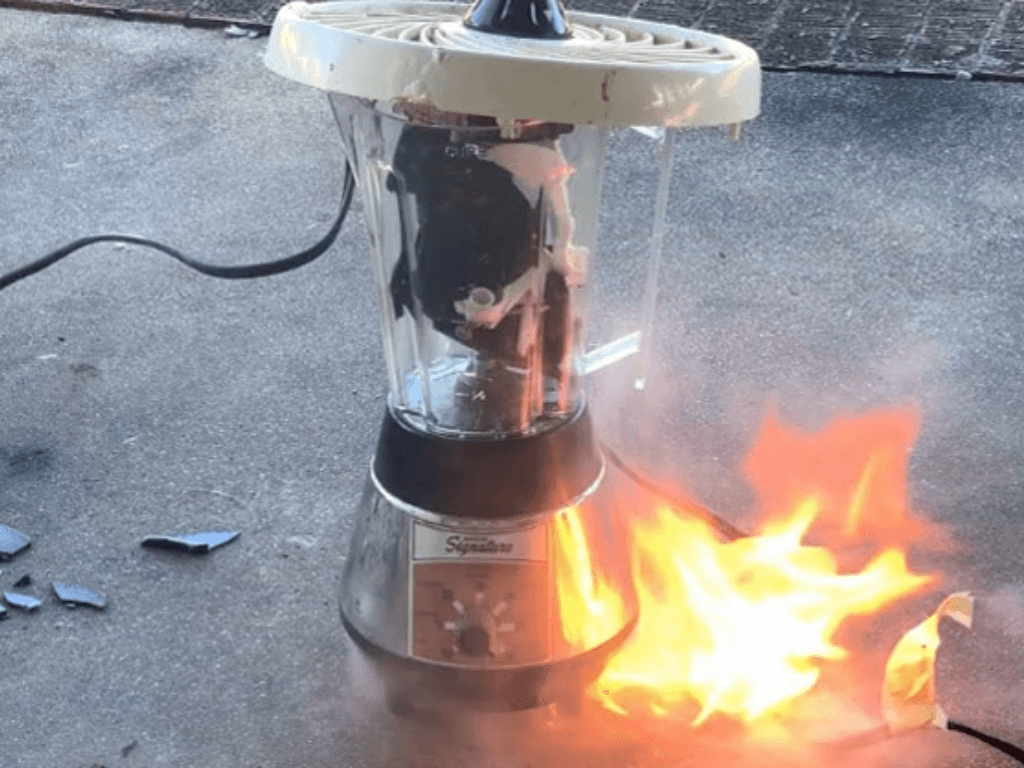 nguyen-nhan-pho-bien-khien-may-xay-bi-chay