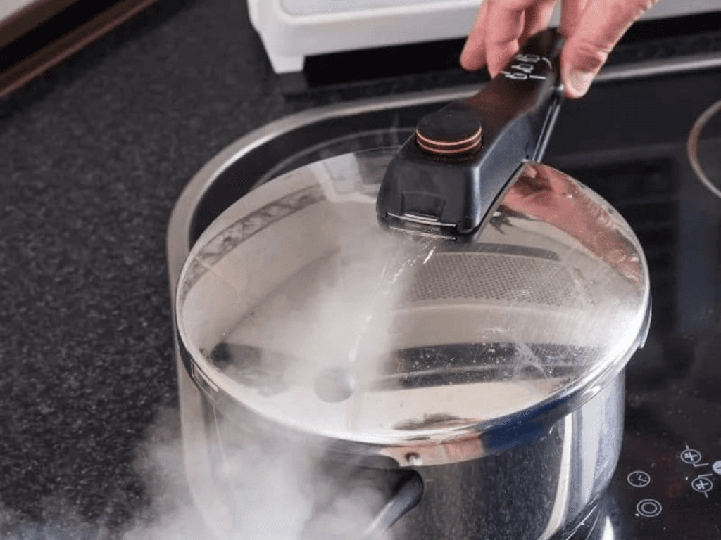 cach-2-ngam-noi-trong-nuoc-am