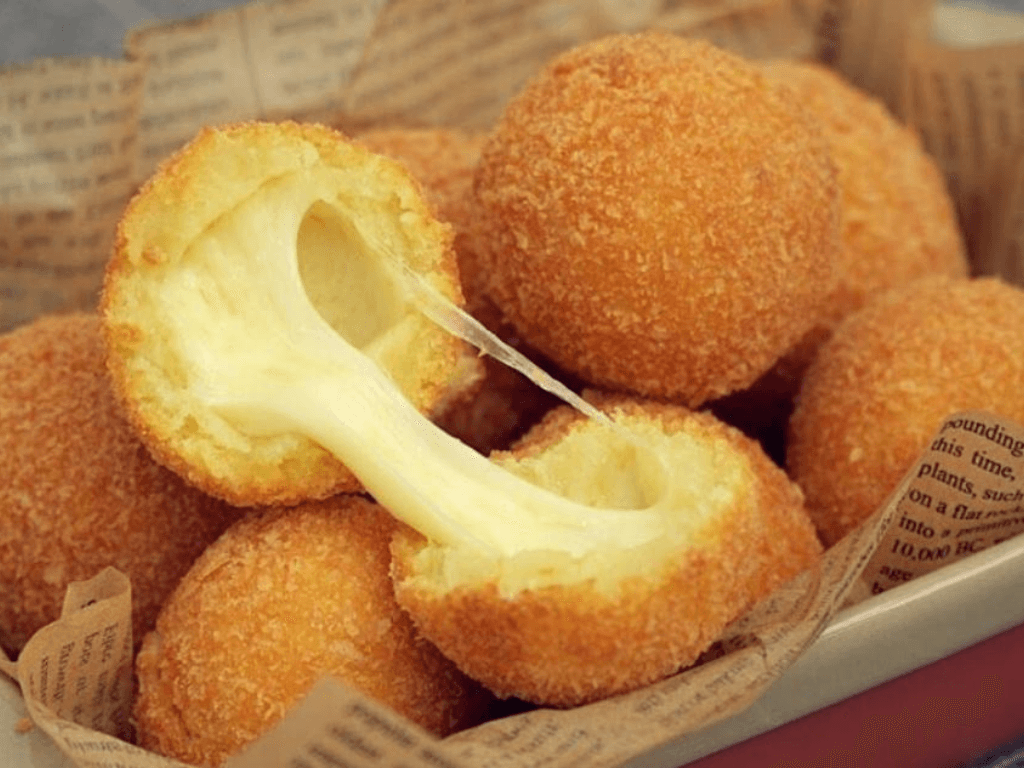 pho-mai-vien-chien-mon-an-vat-gay-nghien-tu-cai-nhin-dau-tien