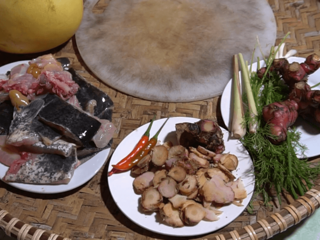 chuan-bi-nguyen-lieu-chon-ca-nheo-ngon-va-bo-doi-vang-rieng-me-chuan-vi-bac
