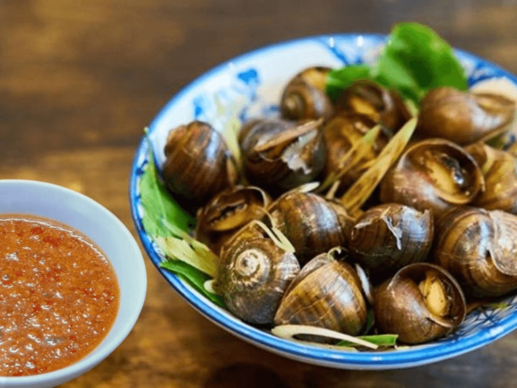 oc-lac-mon-an-dan-da-nhung-cuc-ky-hap-dan