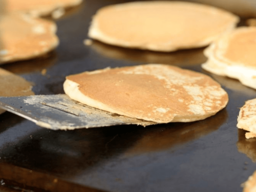 ran-pancake-than-toc-vang-mem-khong-chay