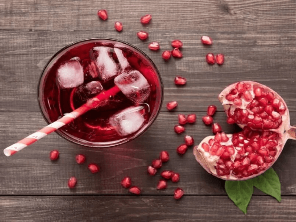 tac-dung-lam-dep-bi-quyet-tre-hoa-tu-ben-trong-cho-lan-da-va-mai-toc