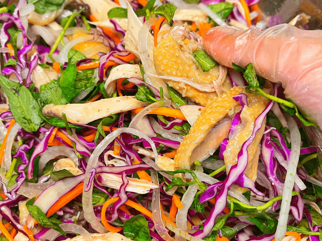 tron-goi-ky-thuat-giu-rau-gion-tom-thit-tham-deu