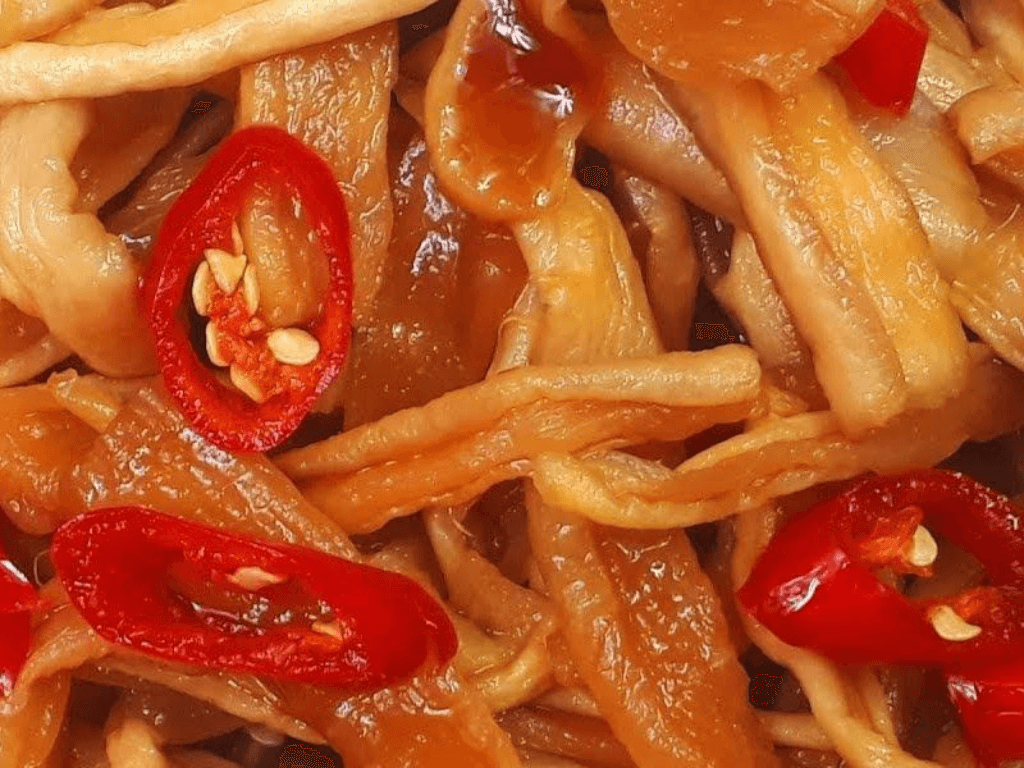 vi-sao-cu-cai-ngam-nuoc-mam-luon-la-mon-tu-cua-nhieu-gia-dinh