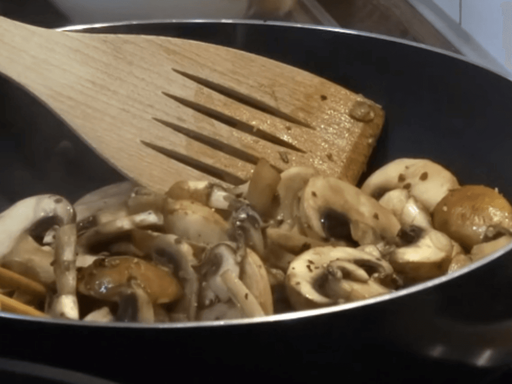 so-che-va-xao-nhan-nam-sao-cho-thom-ngot