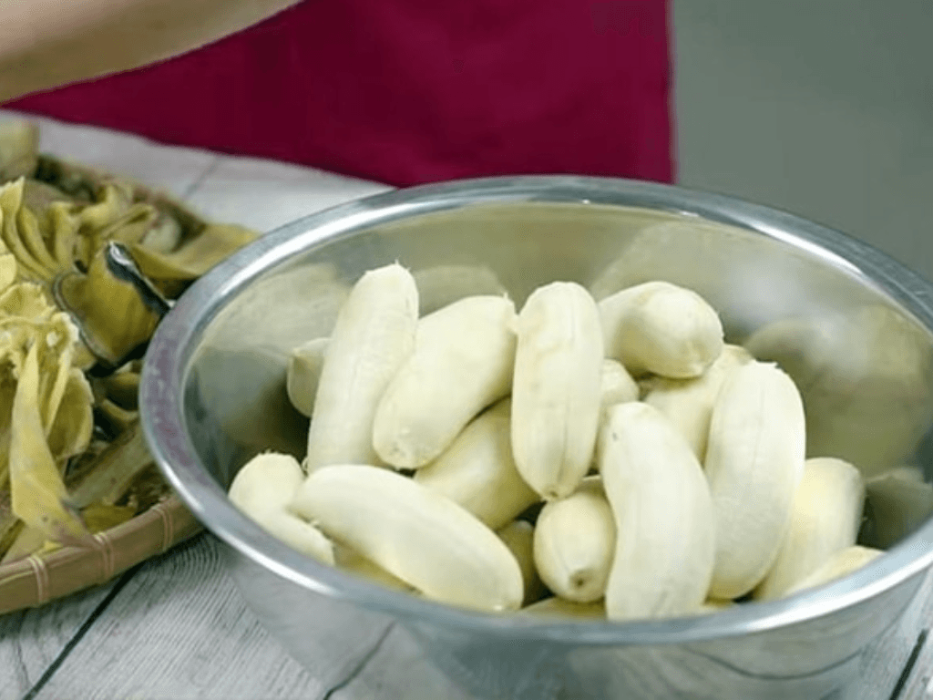 so-che-chuoi-truoc-khi-ep-kho