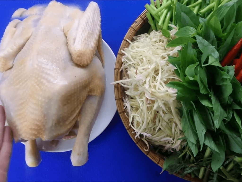 chuan-bi-nguyen-lieu-cho-lau-ga-ot-hiem-chua-cay