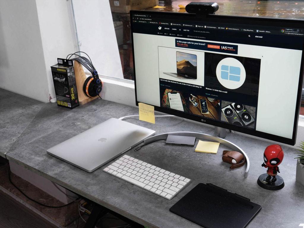 cach-can-mau-man-hinh-macbook-chuan-nhat