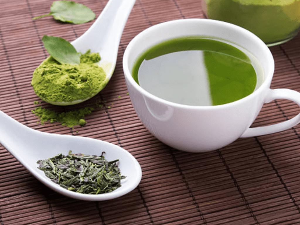 cach-tu-lam-bot-tra-xanh-tai-nha-don-gian