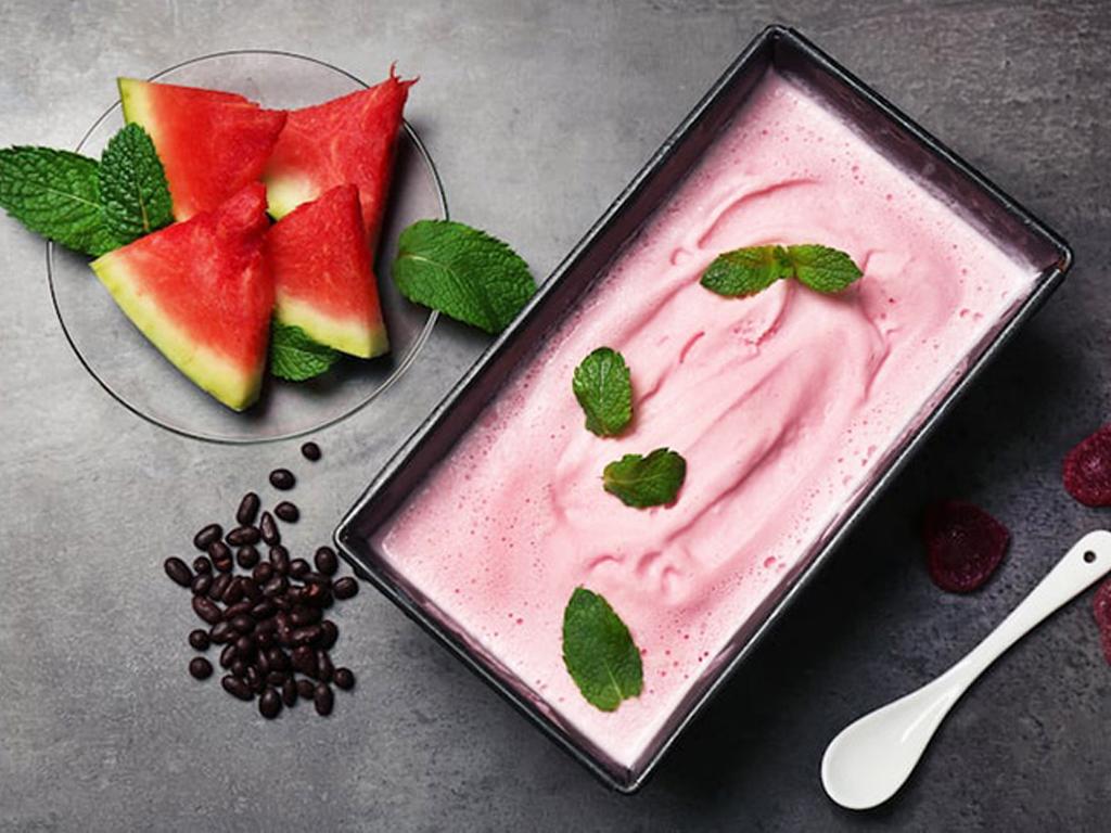 nguyen-lieu-lam-kem-dua-hau-ngon