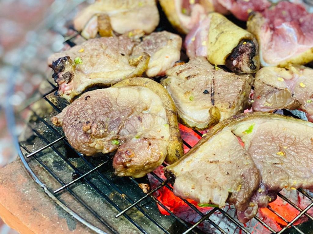 cach-lam-thit-lon-rung-nuong-thom-ngon