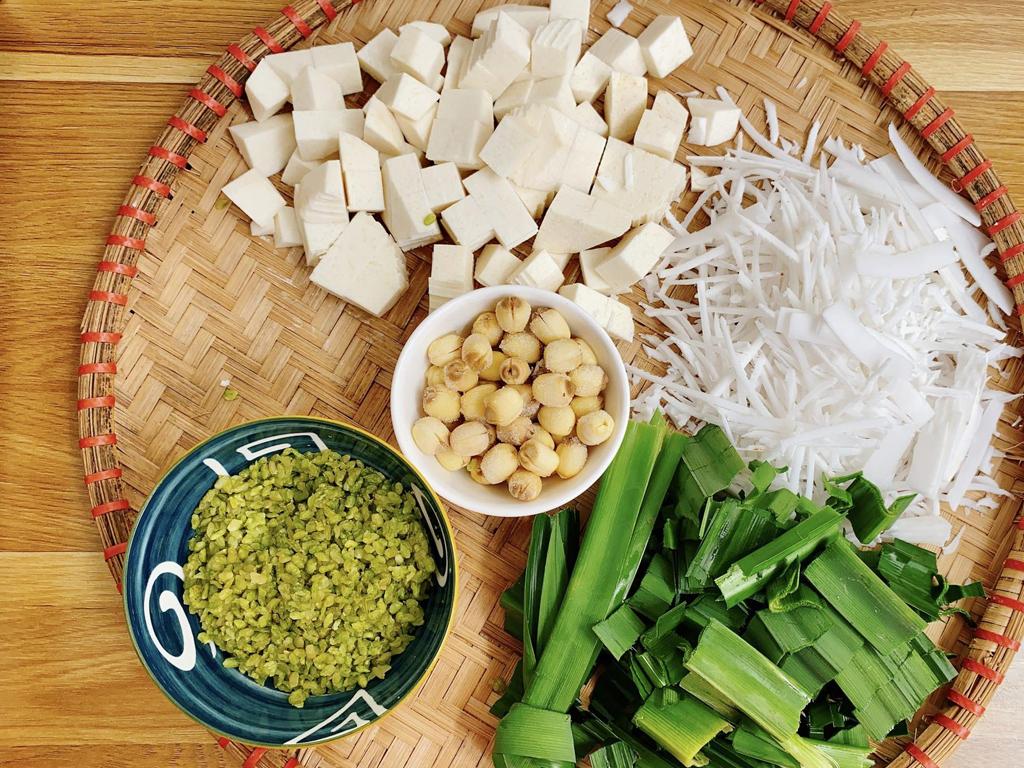 nguyen-lieu-nau-che-com-hat-sen