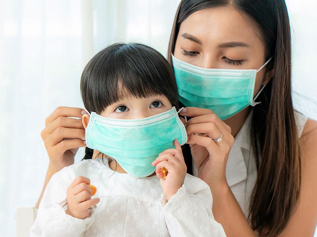 cach-deo-khau-trang-y-te-dung-cach-tung-buoc