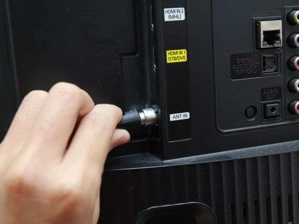 cach-sua-tivi-bi-mo-don-gian