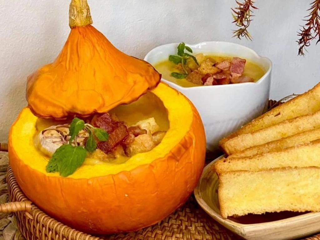 trang-tri-mon-an-halloween-cho-be