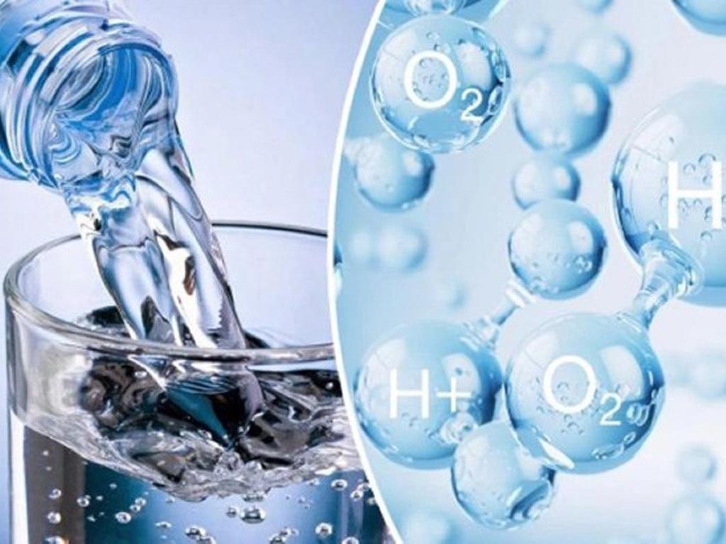 uong-nuoc-dien-giai-dung-cach