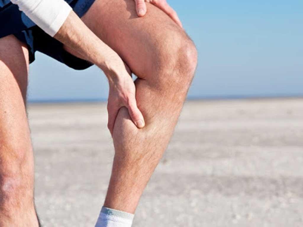 bi-dau-chan-khi-moi-di-xe-dap