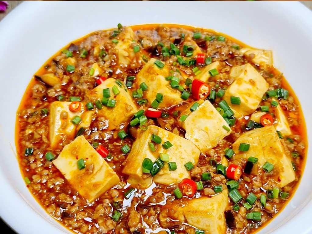 cach-lam-dau-hu-non-sot-ca-chua-thit-bam