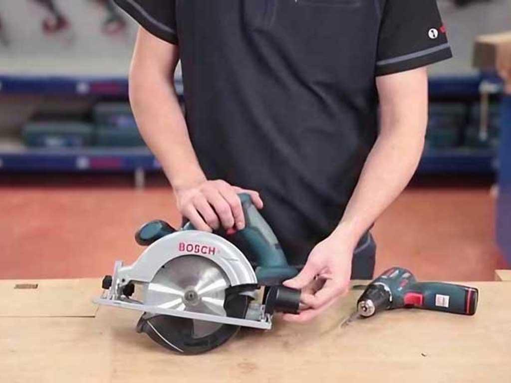 cach-thay-luoi-may-cat-nhanh