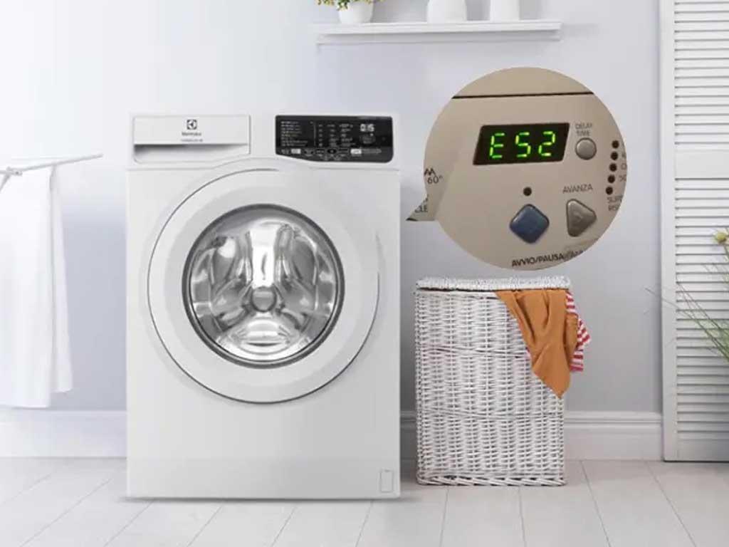 nguyen-nhan-may-giat-electrolux-bao-loi-E52