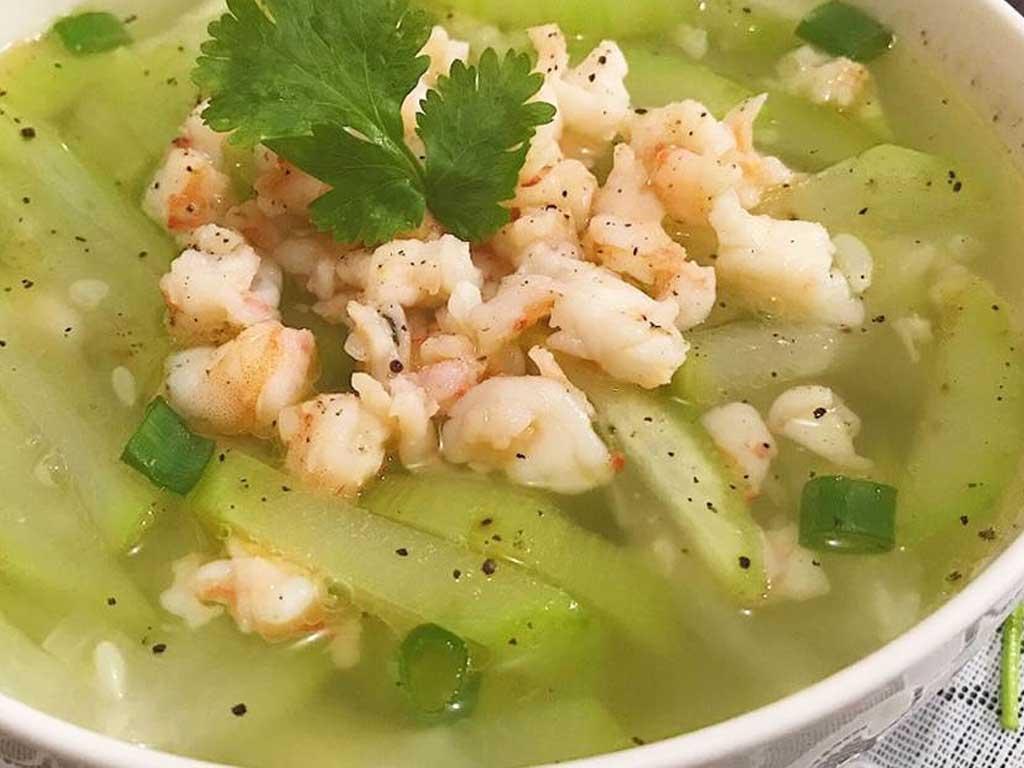 cach-nau-canh-bi-xanh-nau-tom-ngon