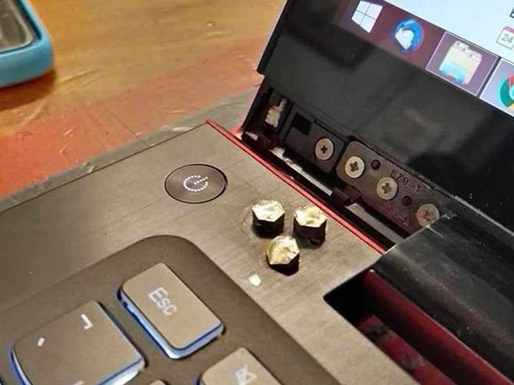 khi-nao-can-thay-ban-le-laptop-moi