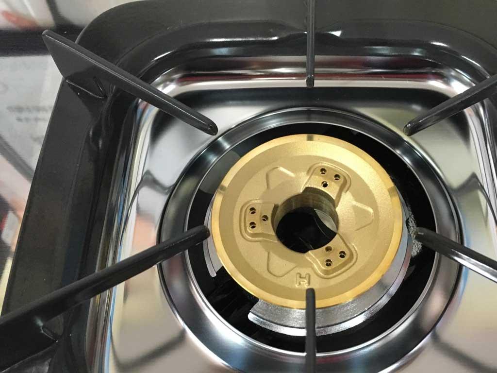 cach-thay-dau-dot-bep-ga-rinnai