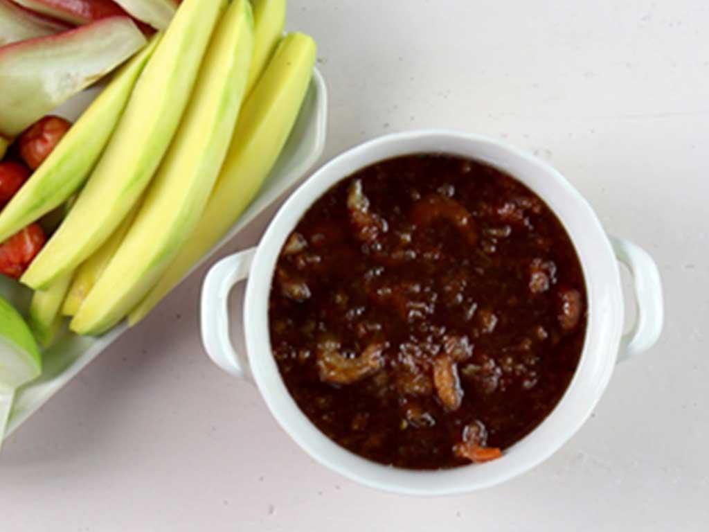 cach-xao-mam-ruoc-an-xoai-ngon