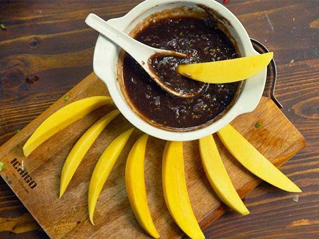 nguyen-lieu-xao-mam-ruoc-an-xoai