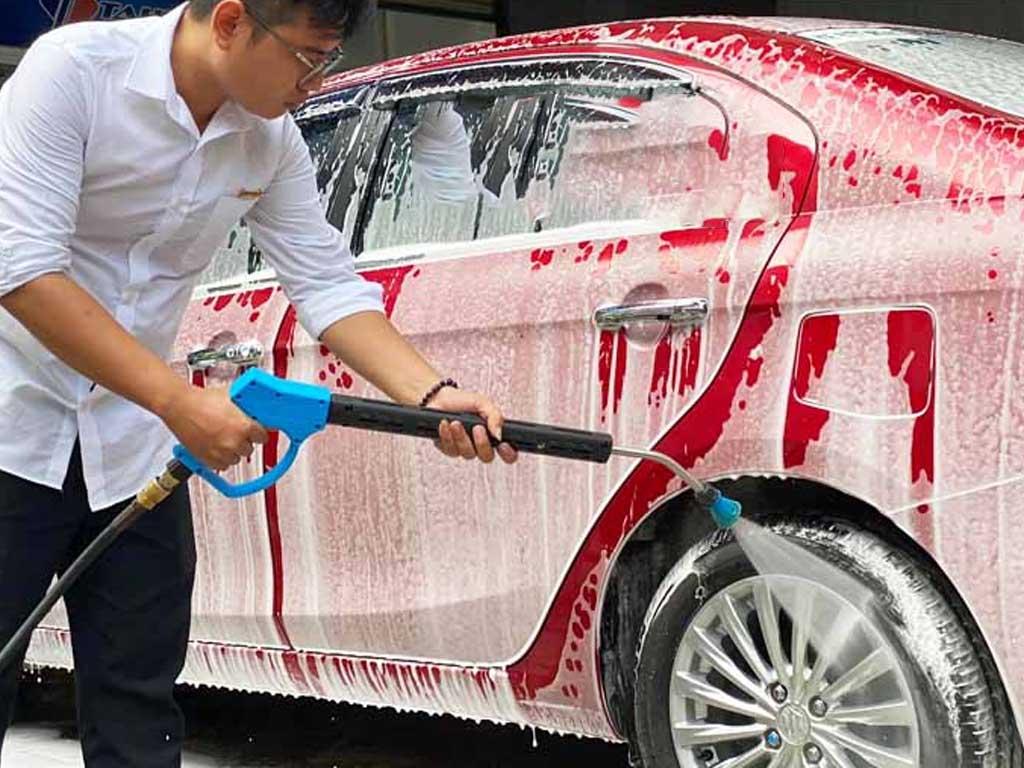 kinh-nghiem-mua-may-rua-xe