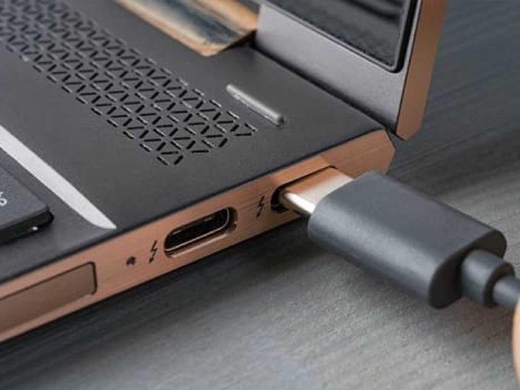 khi-nao-nen-rut-sac-laptop