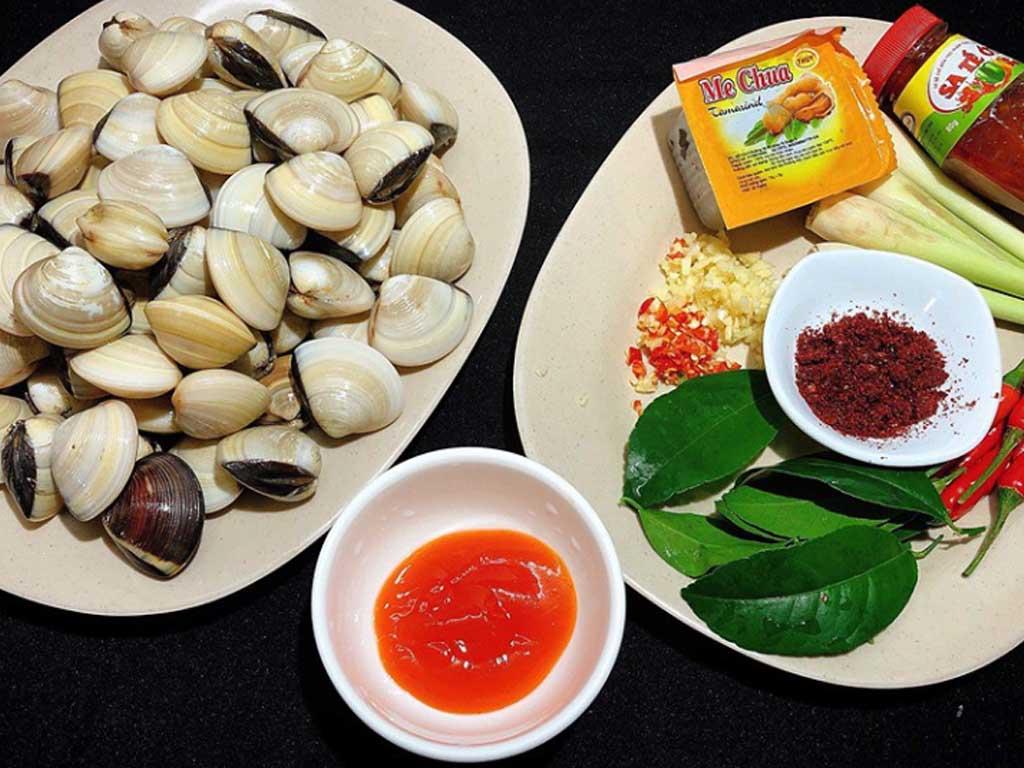 nguyen-lieu-nau-ngheu-hap-thai