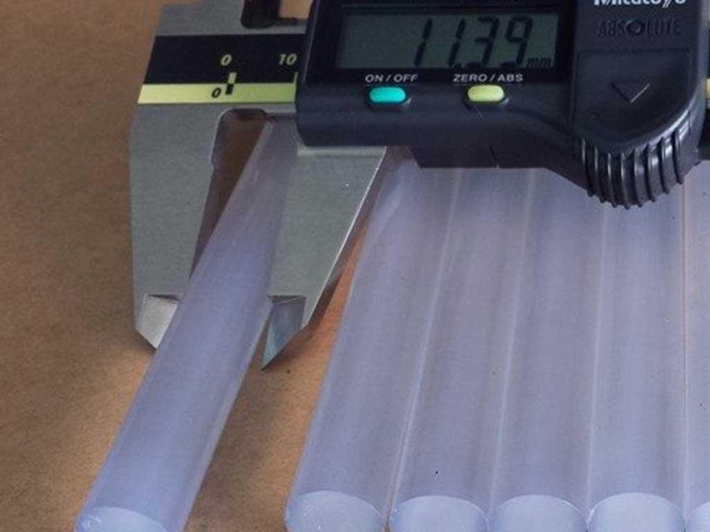 keo-nen-co-dan-duoc-kim-loai-khong