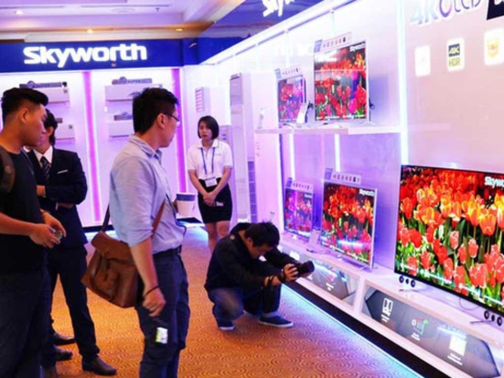 tivi-skyworth-cua-nuoc-nao