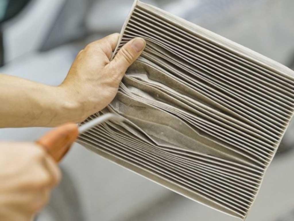 dung-cu-ve-sinh-may-lanh-xe-o-to