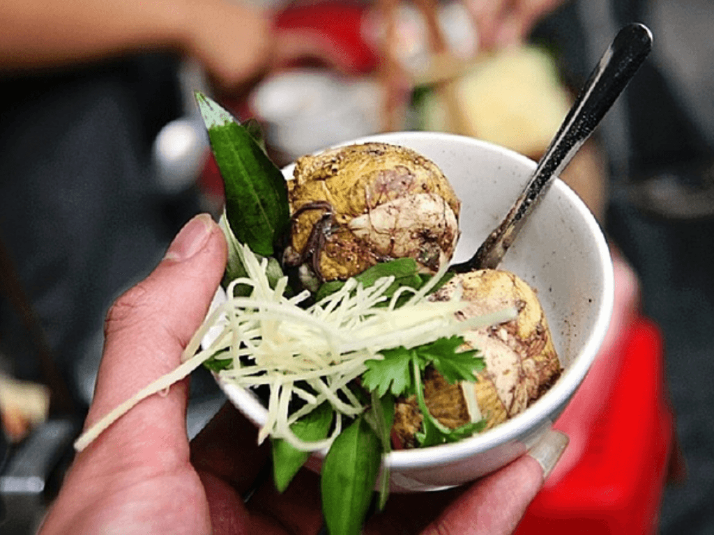 cach-an-trung-vit-lon-dung-cach