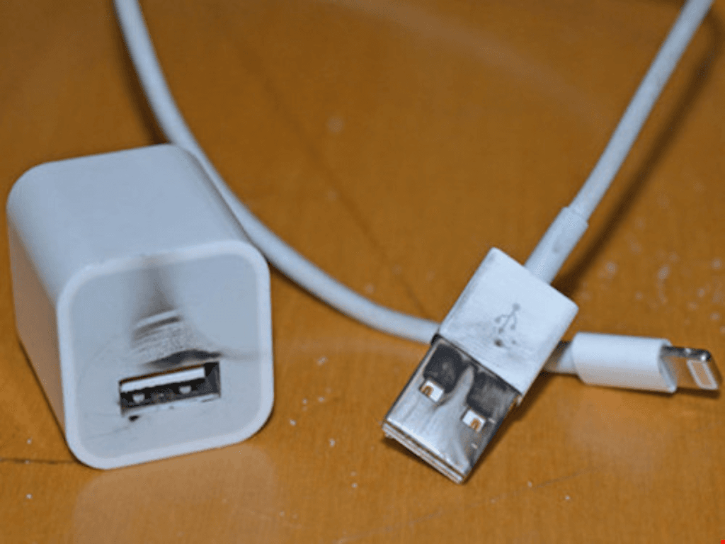 cam-cuc-sac-lien-tuc-co-an-toan-khong