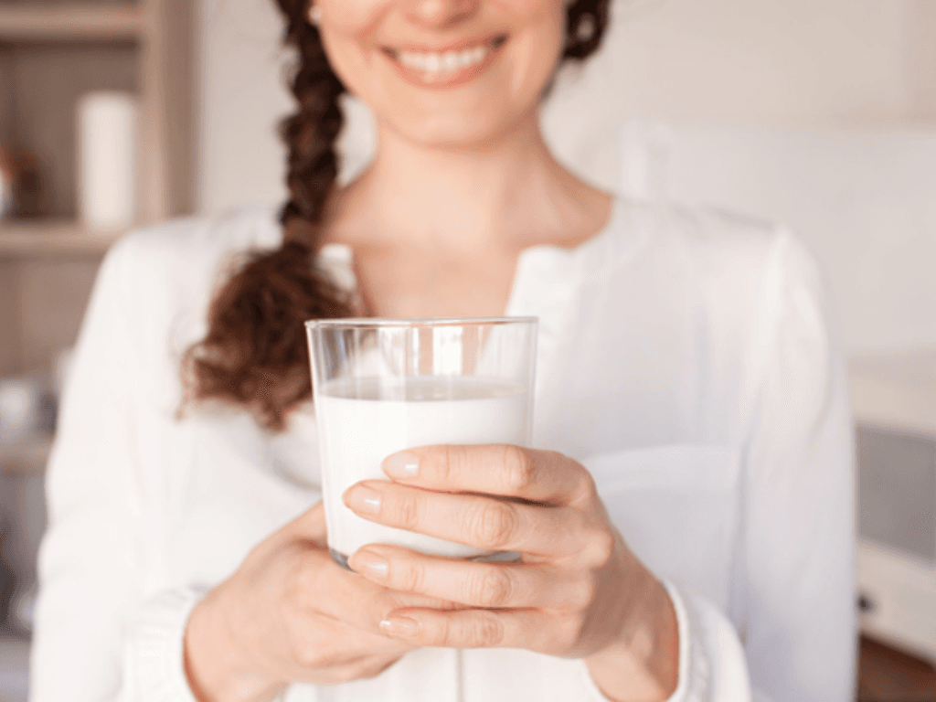 uong-sua-tuoi-moi-ngay-co-tac-dung-gi