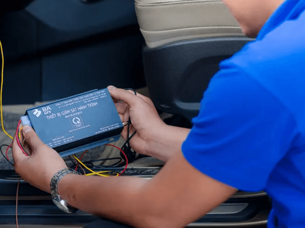 dinh-vi-xe-o-to-luu-duoc-bao-lau